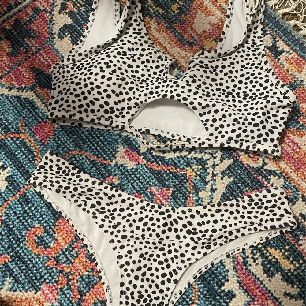 Bathing suit